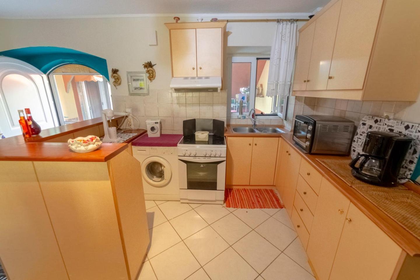 Krasa 2Bedroom Apartment Agios Matthaios  Ngoại thất bức ảnh