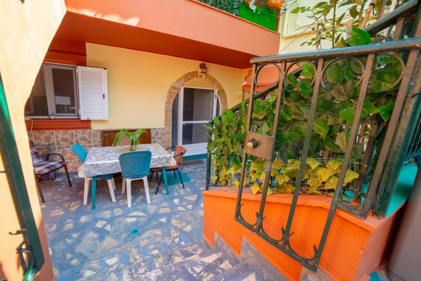 Krasa 2Bedroom Apartment Agios Matthaios  Ngoại thất bức ảnh